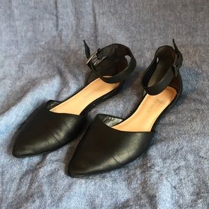 Franco Sarto Pointed Toe Flats 8.5